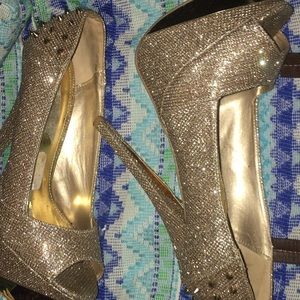 SPIKE HEELS